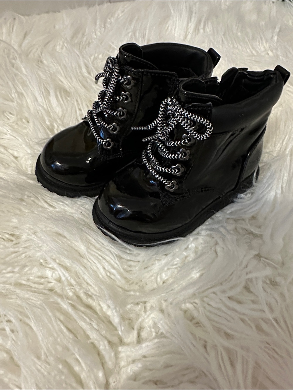 wonder nation Black Patent Lace-Up Kids Ankle Boots